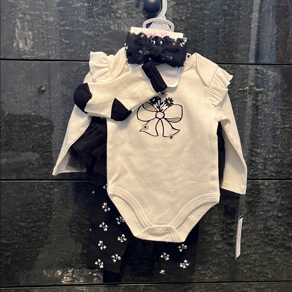 Little Lass Black and White 3 Piece Set with Hair Accessory